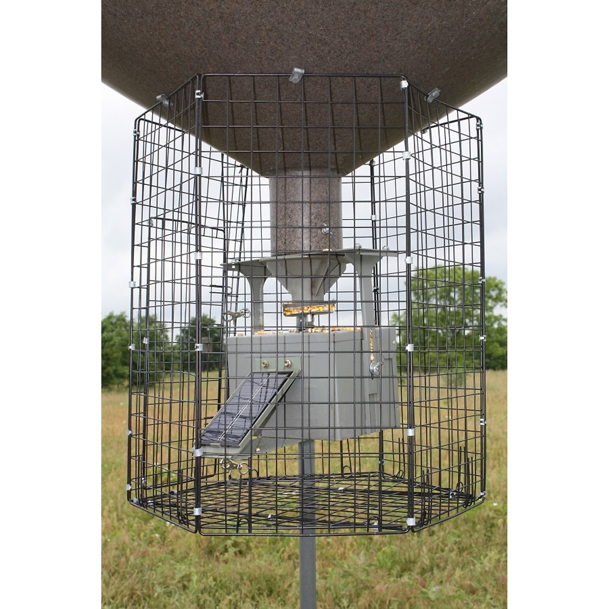 Boss Buck, Varmint Cage Large Deluxe Round, Color Silver, Model# BB-1VC